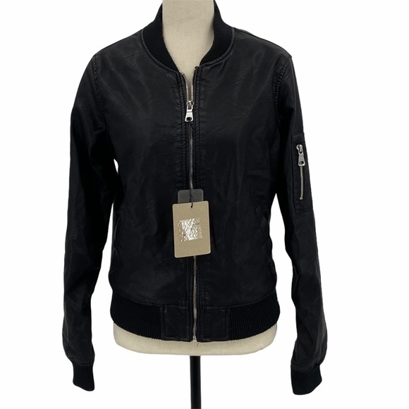 Ci Sono Jackets & Blazers - NWT Vegan Leather Black Zip Up Bomber Jacket Size Medium